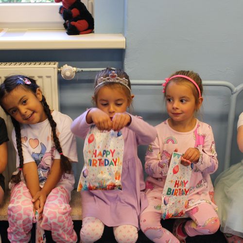 <br />
<b>Notice</b>:  Undefined index: name in <b>/home/zskrasnalipa.cz/vendor/vrana/notorm/NotORM/Row.php</b> on line <b>166</b><br />
