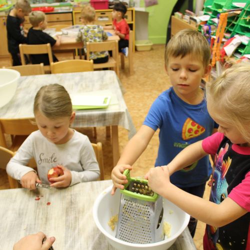 <br />
<b>Notice</b>:  Undefined index: name in <b>/home/zskrasnalipa.cz/vendor/vrana/notorm/NotORM/Row.php</b> on line <b>166</b><br />
