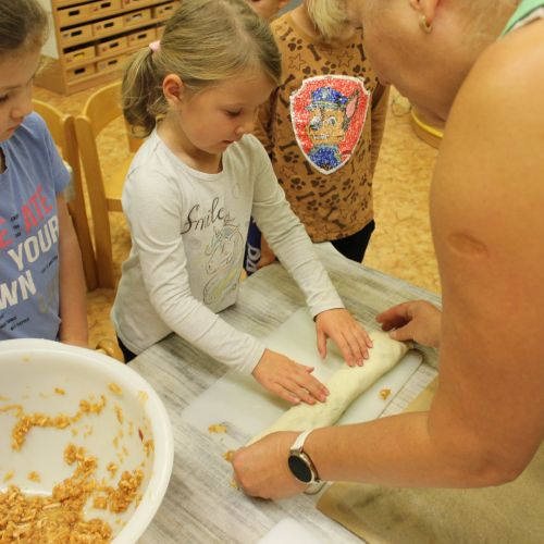 <br />
<b>Notice</b>:  Undefined index: name in <b>/home/zskrasnalipa.cz/vendor/vrana/notorm/NotORM/Row.php</b> on line <b>166</b><br />
