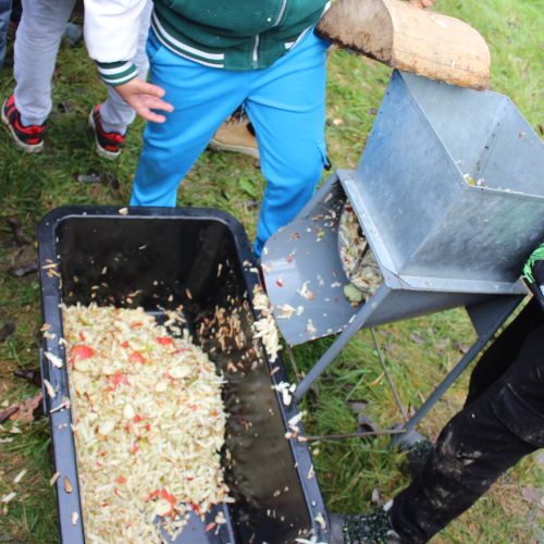 <br />
<b>Notice</b>:  Undefined index: name in <b>/home/zskrasnalipa.cz/vendor/vrana/notorm/NotORM/Row.php</b> on line <b>166</b><br />
