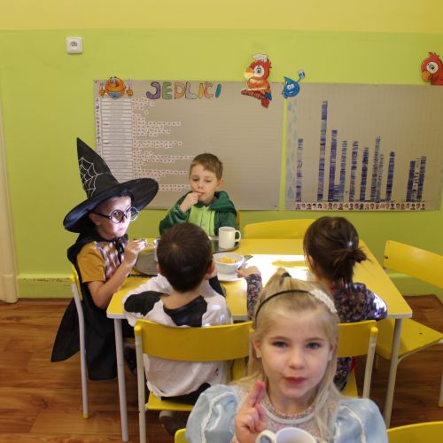 <br />
<b>Notice</b>:  Undefined index: name in <b>/home/zskrasnalipa.cz/vendor/vrana/notorm/NotORM/Row.php</b> on line <b>166</b><br />
