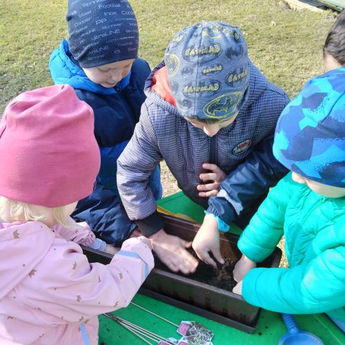 <br />
<b>Notice</b>:  Undefined index: name in <b>/home/zskrasnalipa.cz/vendor/vrana/notorm/NotORM/Row.php</b> on line <b>166</b><br />
