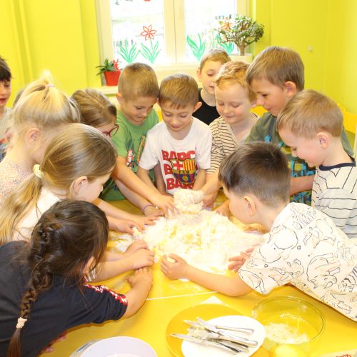 <br />
<b>Notice</b>:  Undefined index: name in <b>/home/zskrasnalipa.cz/vendor/vrana/notorm/NotORM/Row.php</b> on line <b>166</b><br />
