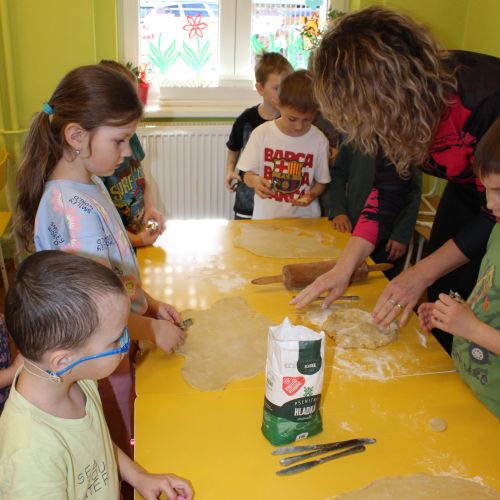 <br />
<b>Notice</b>:  Undefined index: name in <b>/home/zskrasnalipa.cz/vendor/vrana/notorm/NotORM/Row.php</b> on line <b>166</b><br />
