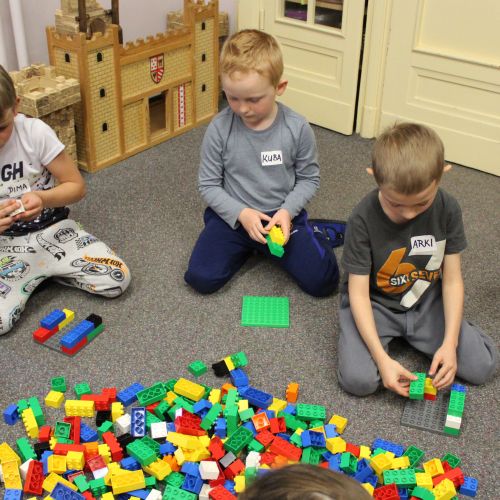 <br />
<b>Notice</b>:  Undefined index: name in <b>/home/zskrasnalipa.cz/vendor/vrana/notorm/NotORM/Row.php</b> on line <b>166</b><br />
