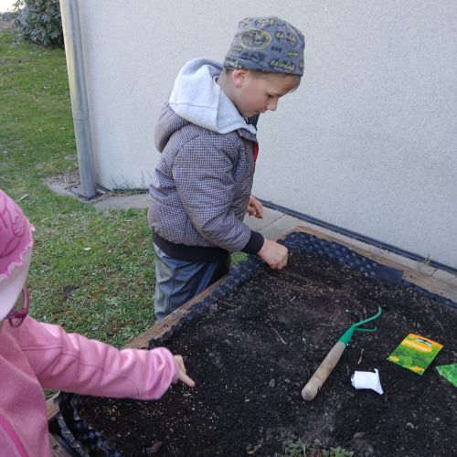 <br />
<b>Notice</b>:  Undefined index: name in <b>/home/zskrasnalipa.cz/vendor/vrana/notorm/NotORM/Row.php</b> on line <b>166</b><br />
