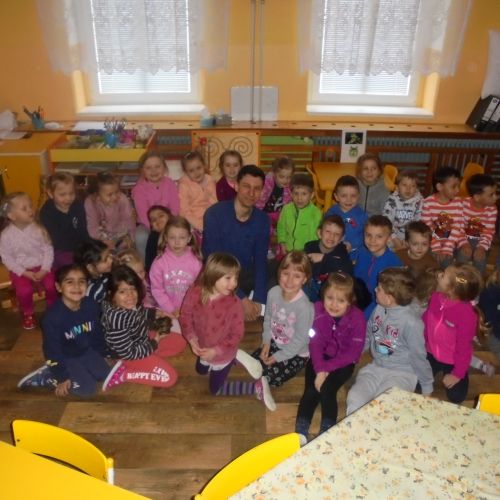<br />
<b>Notice</b>:  Undefined index: name in <b>/home/zskrasnalipa.cz/vendor/vrana/notorm/NotORM/Row.php</b> on line <b>166</b><br />
