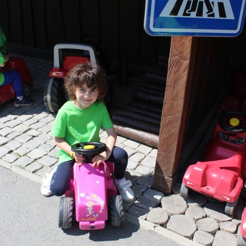 <br />
<b>Notice</b>:  Undefined index: name in <b>/home/zskrasnalipa.cz/vendor/vrana/notorm/NotORM/Row.php</b> on line <b>166</b><br />
